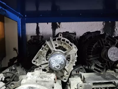Mercedes W210 910 çıkma şarj dinamosu
