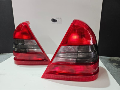 Mercedes W202 sağ sol stop camı