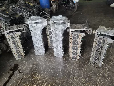 Mercedes OM601 OM602 OM603 çıkma dizel silindir kapağı