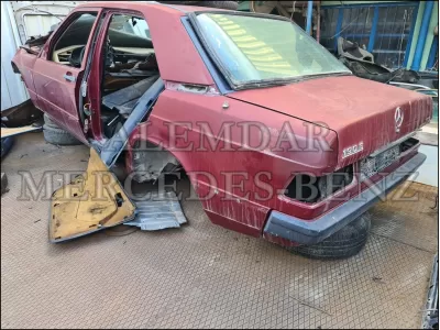 Mercedes W201 Bagaj Kapağı