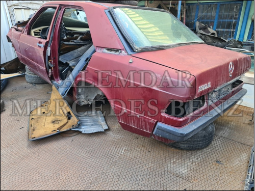 Mercedes W201 Bagaj Kapağı